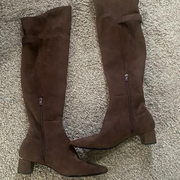 Calvin Klein Georgeanna - Picture 2 of 7